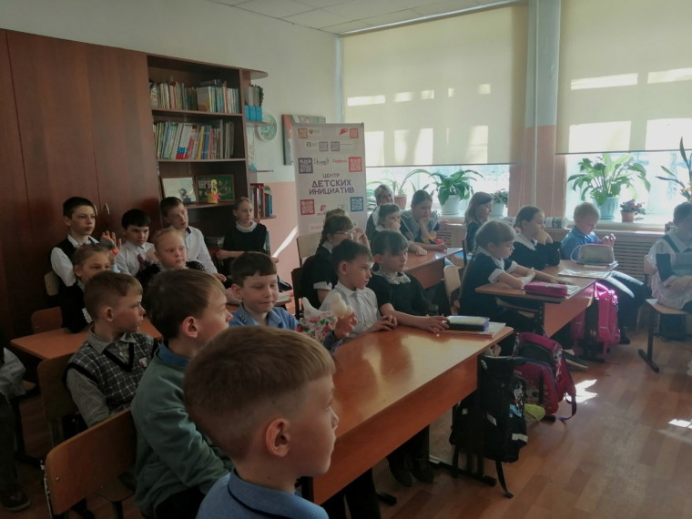Календарь Первых. Школьная классика..